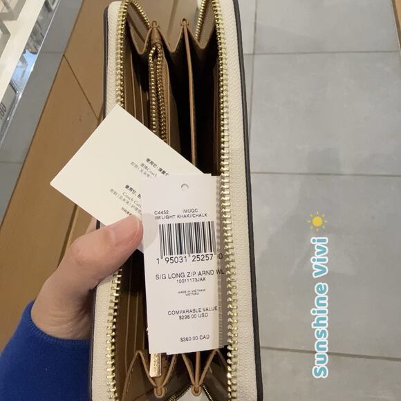 NWT Coach Long Zip Around Wallet In Signature Canvas C4452 LIGHT KHAKI/CHALK - Picture 4 of 5